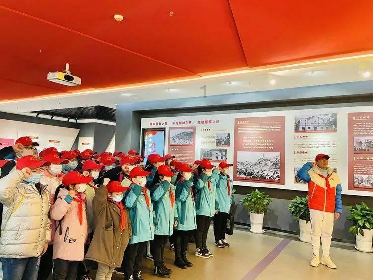 “何以中国”甲骨文学术研讨会在郑州商代都城遗址博物院举行